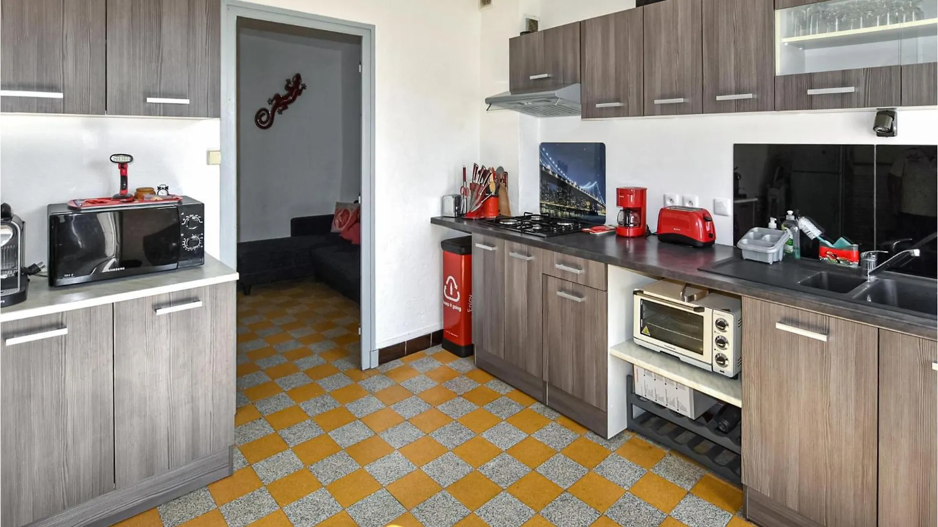 Vakantiehuis 2 Bedroom Pet Friendly Home In Ruoms Frankrijk