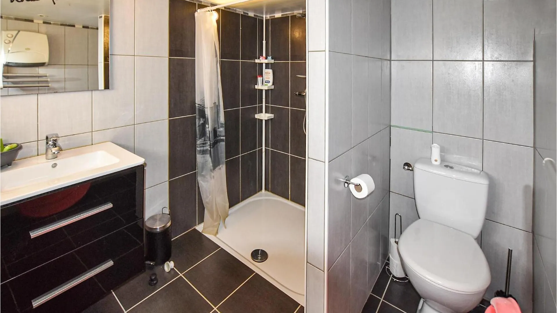2 Bedroom Pet Friendly Home In Ruoms 0*,